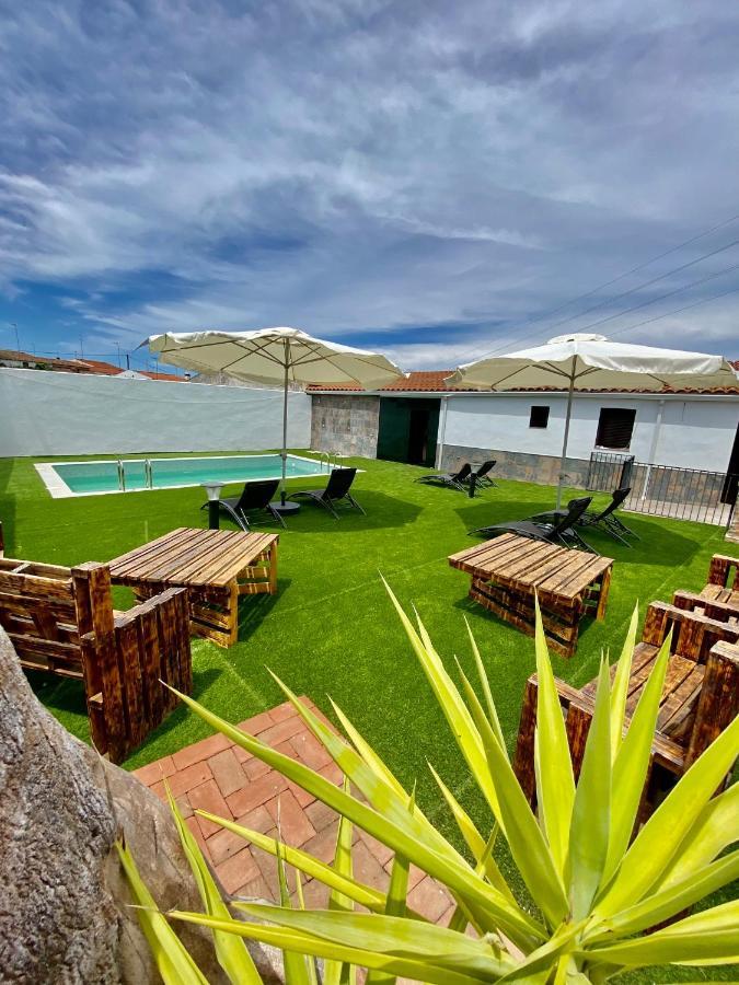 Complejo Rural Rincon Del Paraiso Valencia del Mombuey Екстер'єр фото